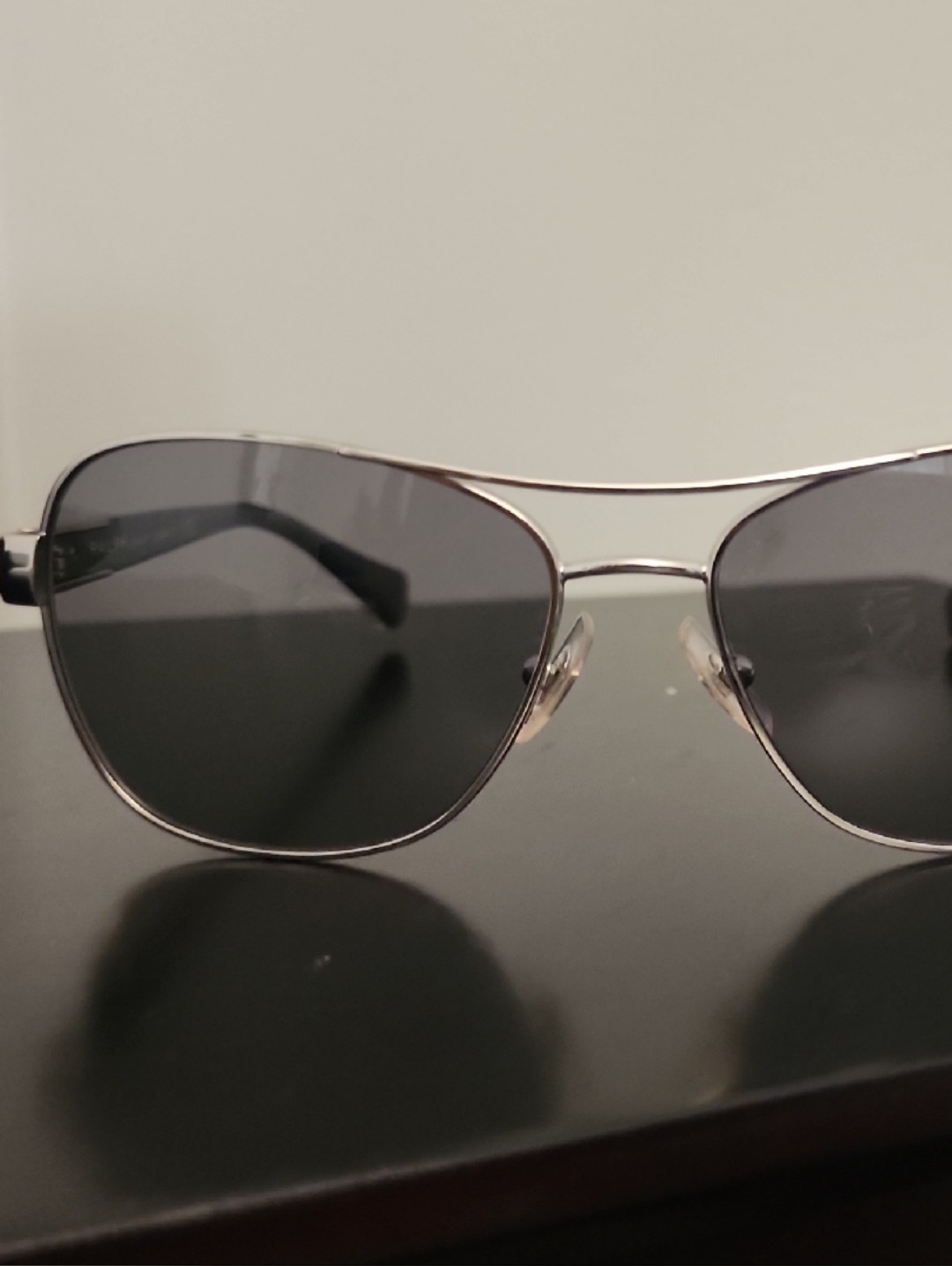Classic Silver Metal Aviator Sunglasses - Black Lenses